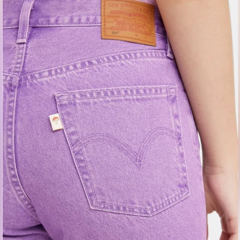 BNWT Levi’s 501 Cropped Fresh Limited Edition